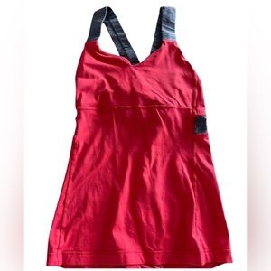 Lululemon tank
